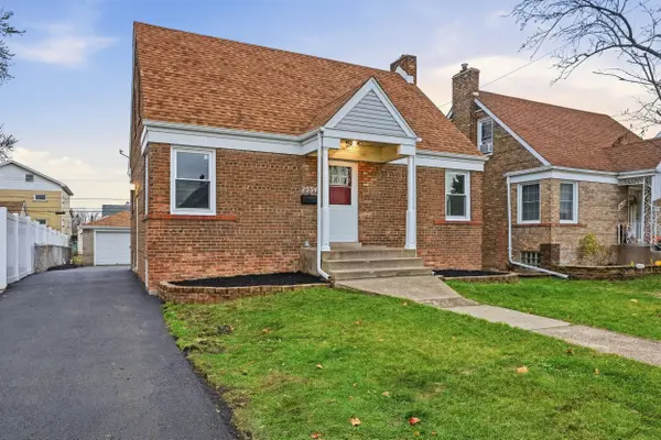 2534 White Oak Avenue, Whiting, IN 46394