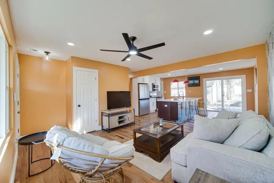 7415 Montana Avenue, Hammond, IN 46323 - Image #3