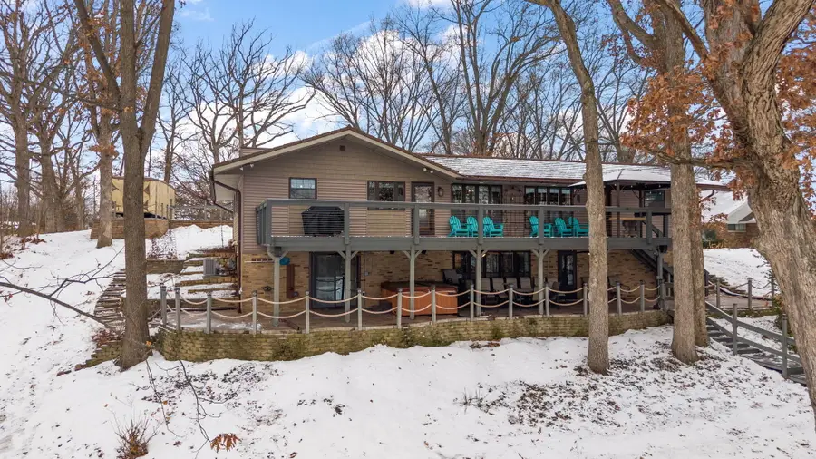 202 Oakridge Court, Valparaiso, IN 46385 - Image #2