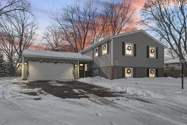 1311 Peachtree Drive, Valparaiso, IN 46383