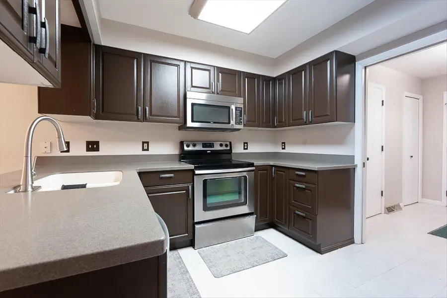 239 Carnoustie Court, Schererville, IN 46375 - Image #3