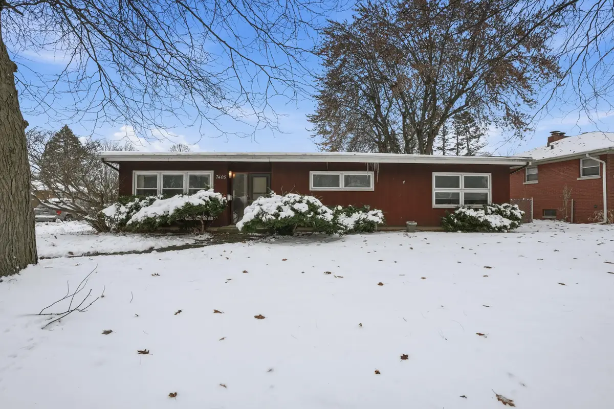 7405 Meadow Lane Avenue, Hammond, IN 46324 - Image #1