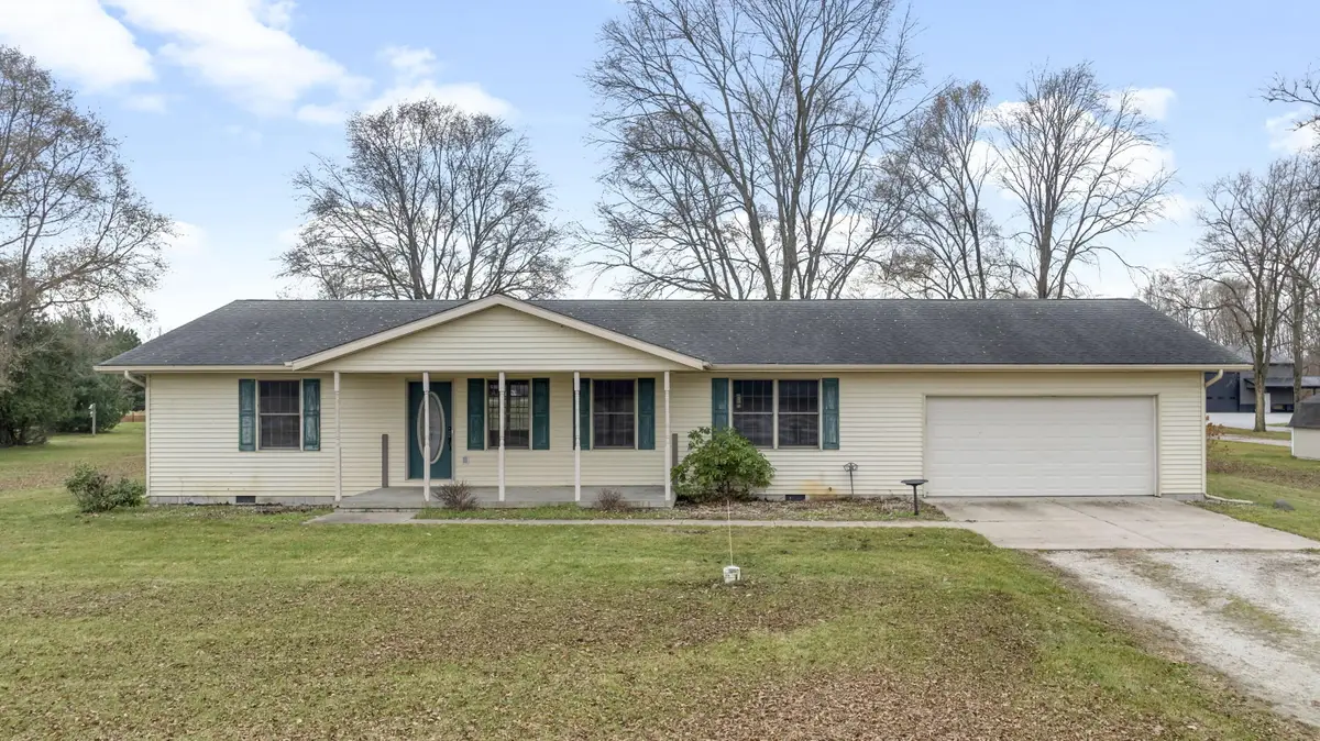 1262 E 900 N, La Porte, IN 46350 - Image #1