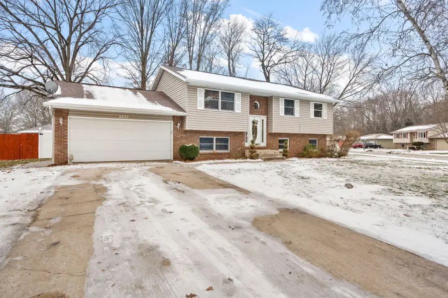 6635 Lakewood Avenue, Portage, IN 46368 - Image #2