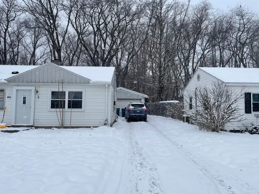 207 E 9th Street, La Porte, IN 46350 - Image #2