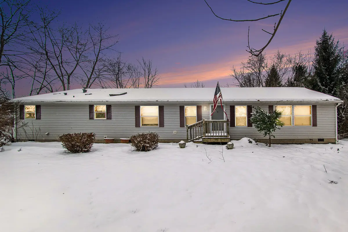 574 E 1100 N, Westville, IN 46391 - Image #1