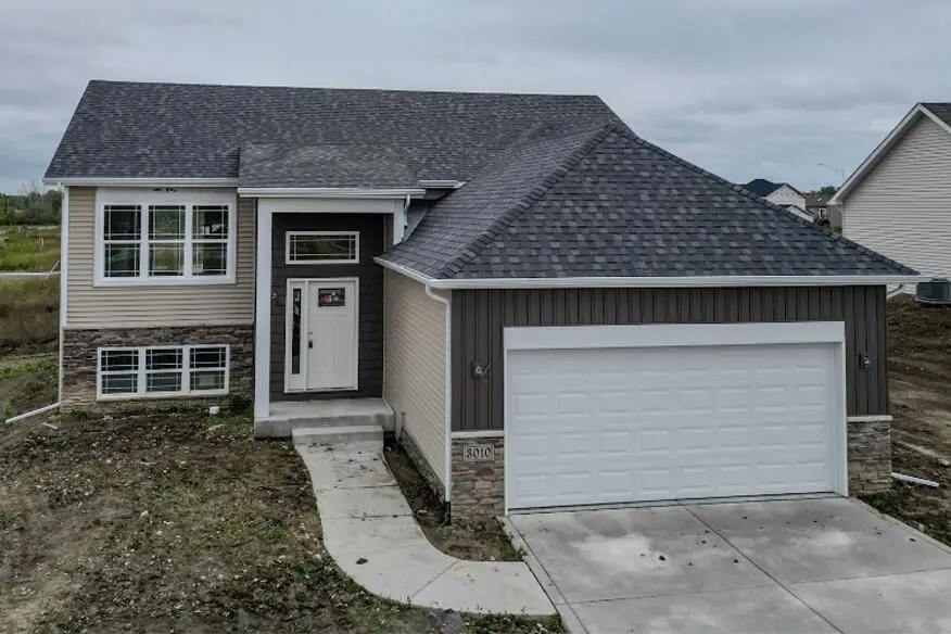 3010 W 84th Place, Merrillville, IN 46410 - Image #1