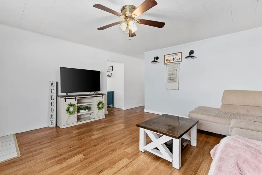 1614 Vine Court, Hobart, IN 46342 - Image #2