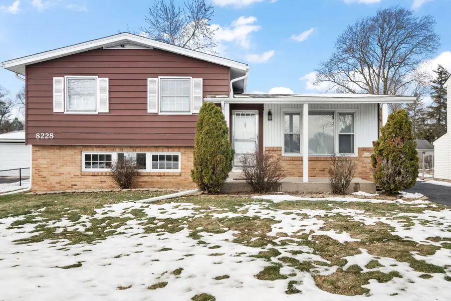 8228 Rutledge Street, Merrillville, IN 46410 - Image #3