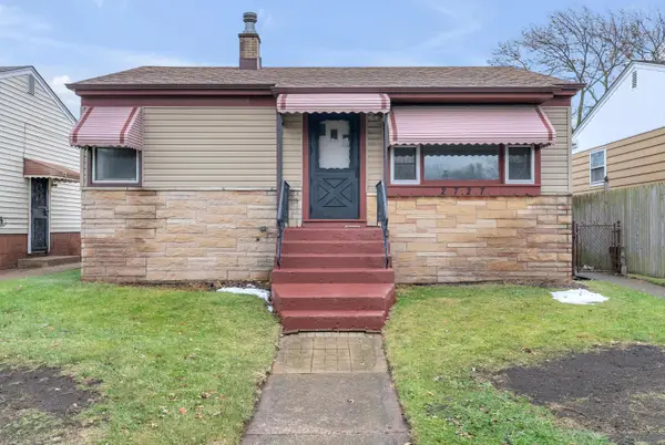 2727 Birch Avenue, Whiting, IN 46394