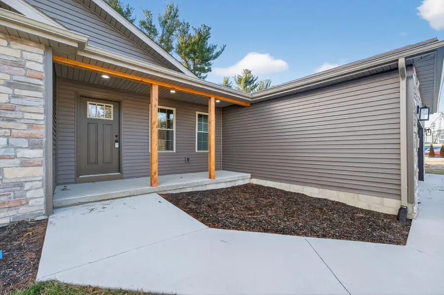 1622 Elderberry Street Se, Demotte, IN 46310 - Image #3