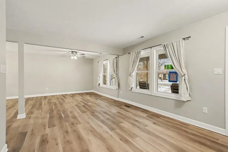 1618 E 33rd Avenue, Hobart, IN 46342 - Image #2