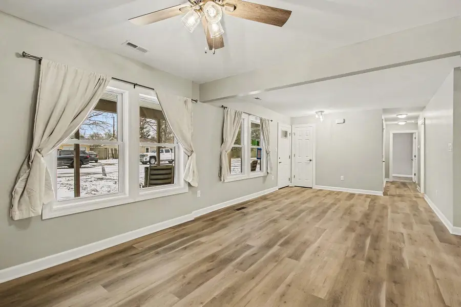 1618 E 33rd Avenue, Hobart, IN 46342 - Image #3