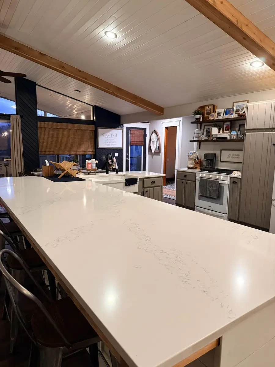 772 W 900 S, Hebron, IN 46341 - Image #2