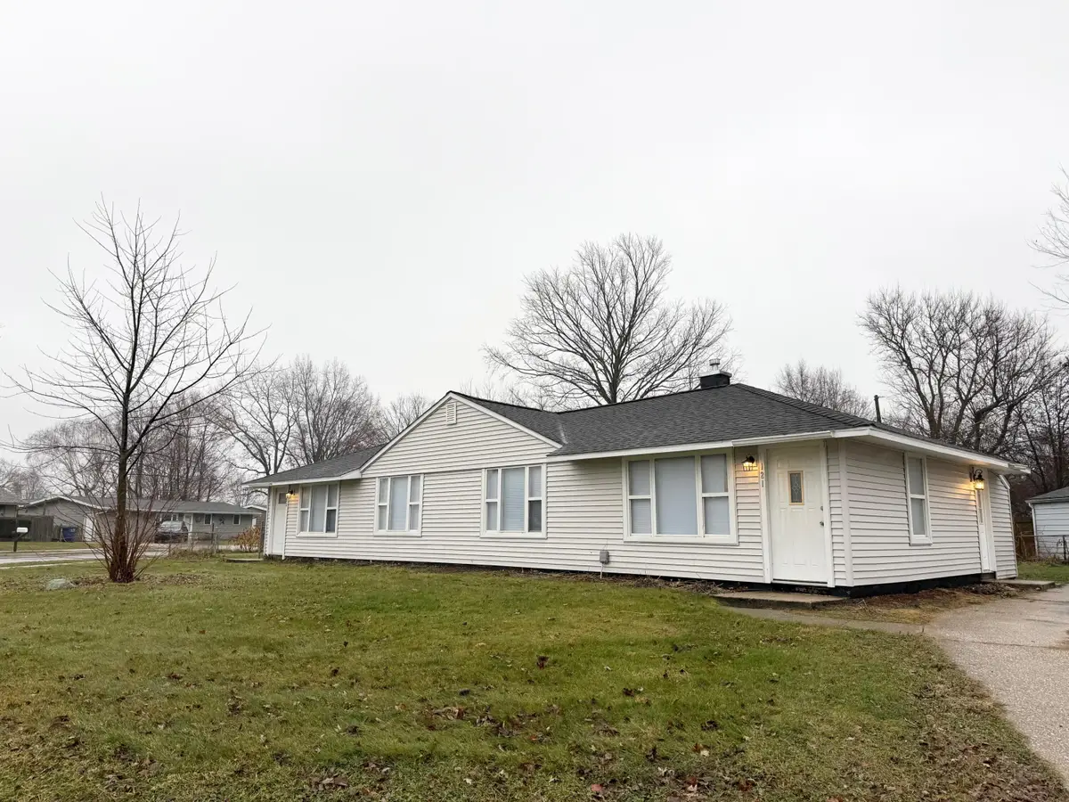 123 Parkview Avenue, La Porte, IN 46350 - Image #1