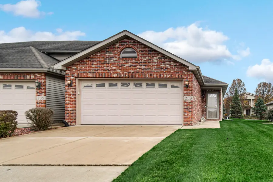 233 Deertrail Lane, Schererville, IN 46375 - Image #2