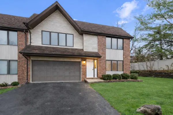 2108 Ashbury Lane #C, Schererville, IN 46375