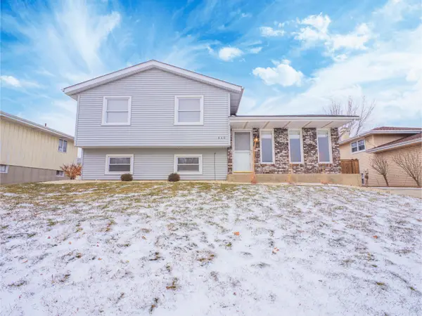 840 Appletree Drive, Schererville, IN 46375