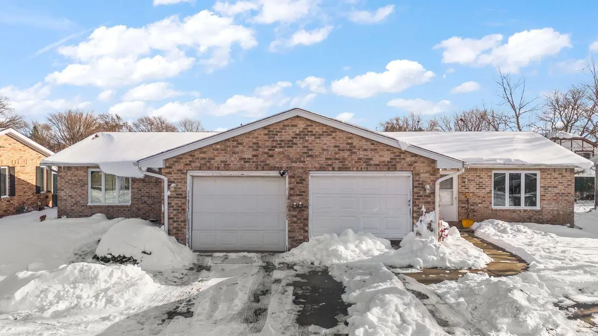 150-154 Meadows, Crown Point, IN 46307 - Image #1