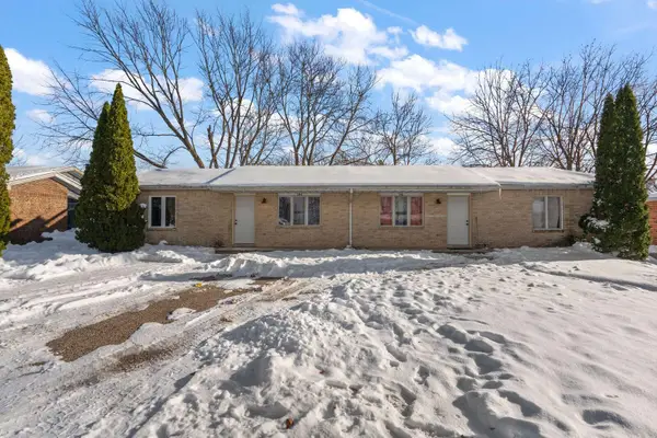 136-140 Meadows Circle, Crown Point, IN 46307