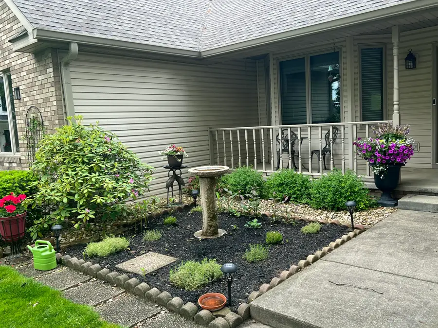 10030 Eagle Court, Demotte, IN 46310 - Image #2