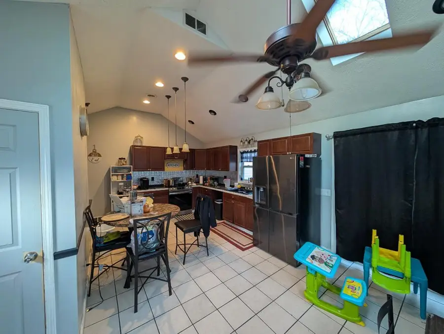 400 Grandview Drive, Salem, IN 47167 - Image #3