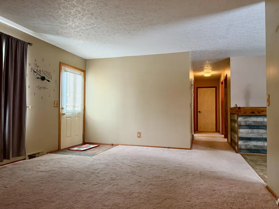 402 E Saint Louis Street, Knox, IN 46534 - Image #3