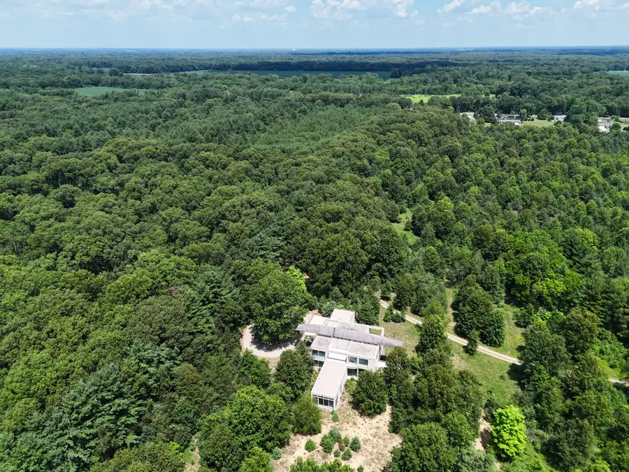 8692 E 200 S, Knox, IN 46534 - Image #2