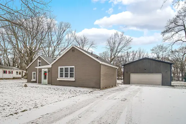 1411 W Beam Street, Chesterton, IN 46304