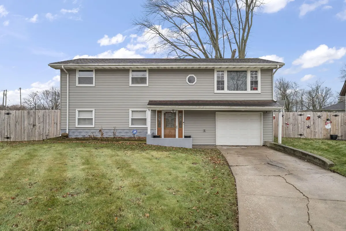 919 W 69th Place, Merrillville, IN 46410 - #1