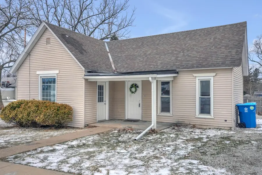 105 E Bates Street, Hebron, IN 46341 - Image #3