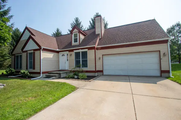 399 Conestoga Drive, Chesterton, IN 46304