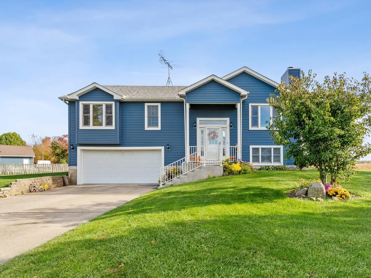 372 Radcliff Drive, Valparaiso, IN 46383 - Image #1