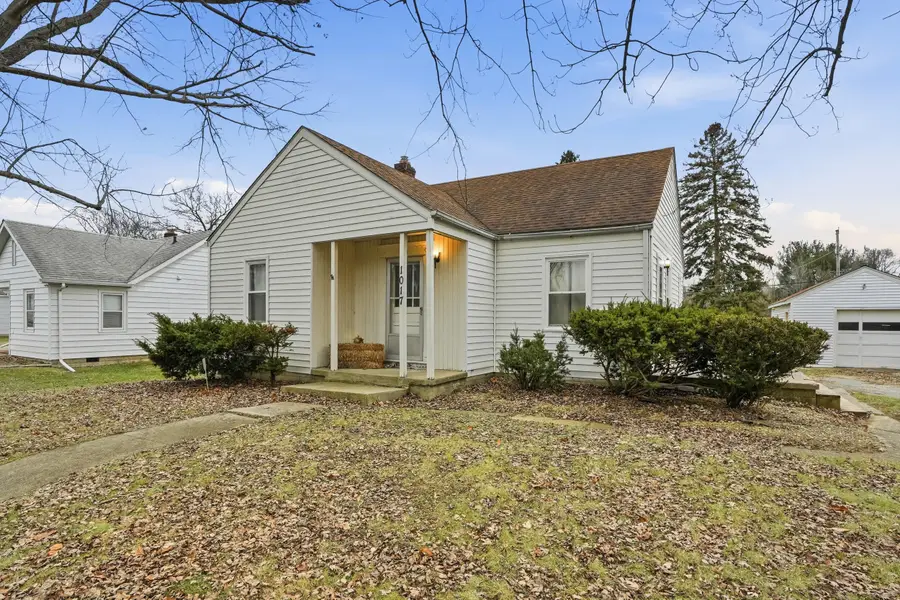 1017 W 63rd Avenue, Merrillville, IN 46410 - Image #2