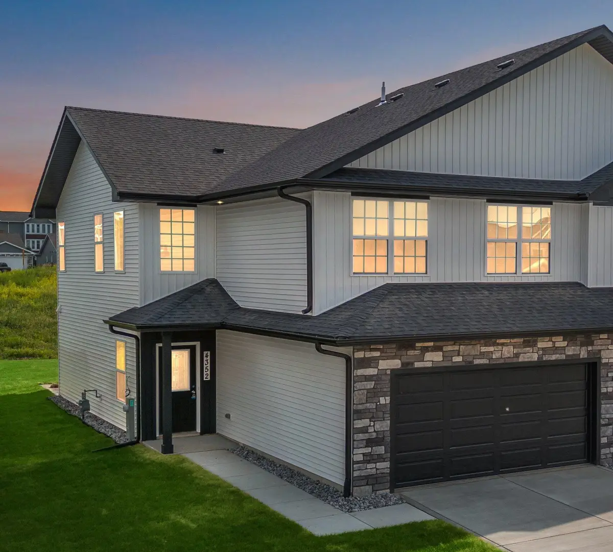 4421 W 77th Avenue, Merrillville, IN 46410 - Image #1