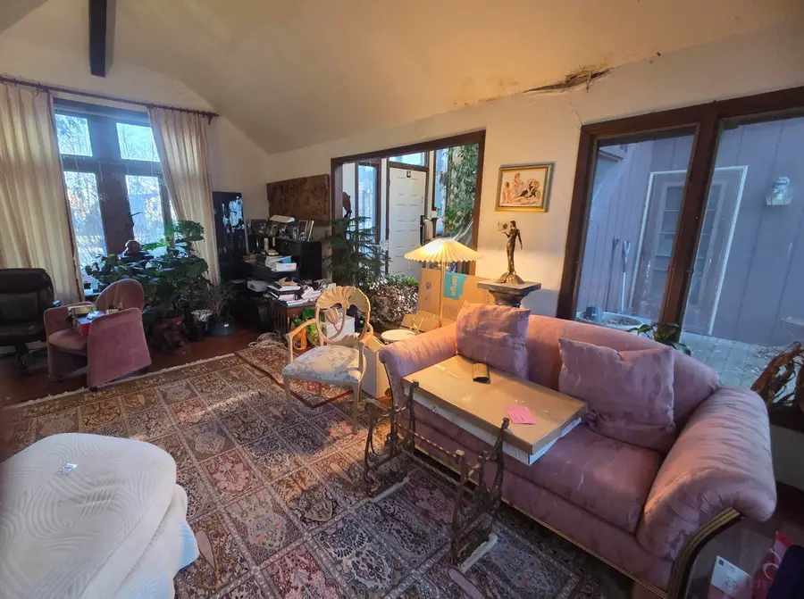 401 Shorewood Court, Valparaiso, IN 46385 - Image #3