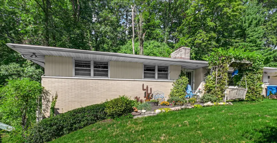 28 Woodland Trail, Ogden Dunes, IN 46368 - Image #3