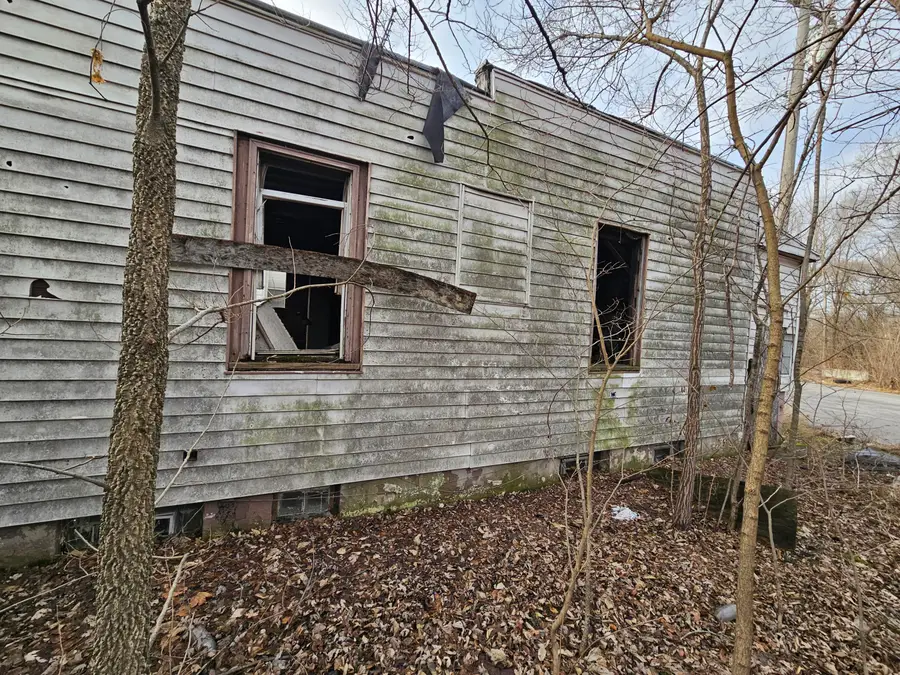 1695 W 10th Avenue, Gary, IN 46404 - Image #3