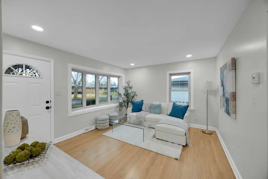 936 E 52nd Avenue, Gary, IN 46410 - Image #2