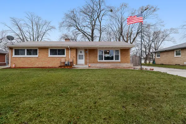 5950 Hayes Place, Merrillville, IN 46410