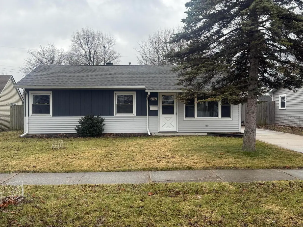 1337 W Cleveland Avenue, Hobart, IN 46342 - Image #1