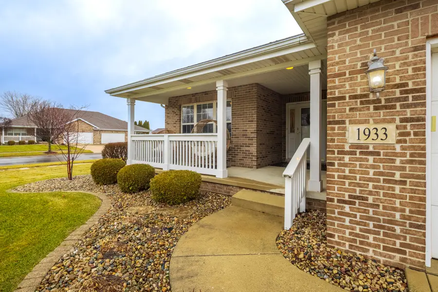 1933 Northwinds Drive, Dyer, IN 46311 - Image #3