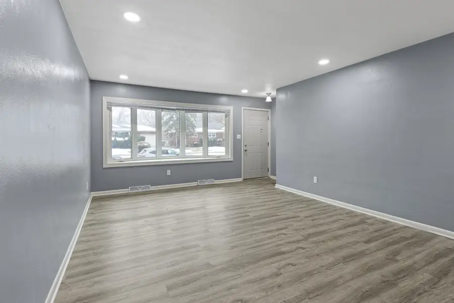 1000 W 54th Avenue, Merrillville, IN 46410 - Image #3