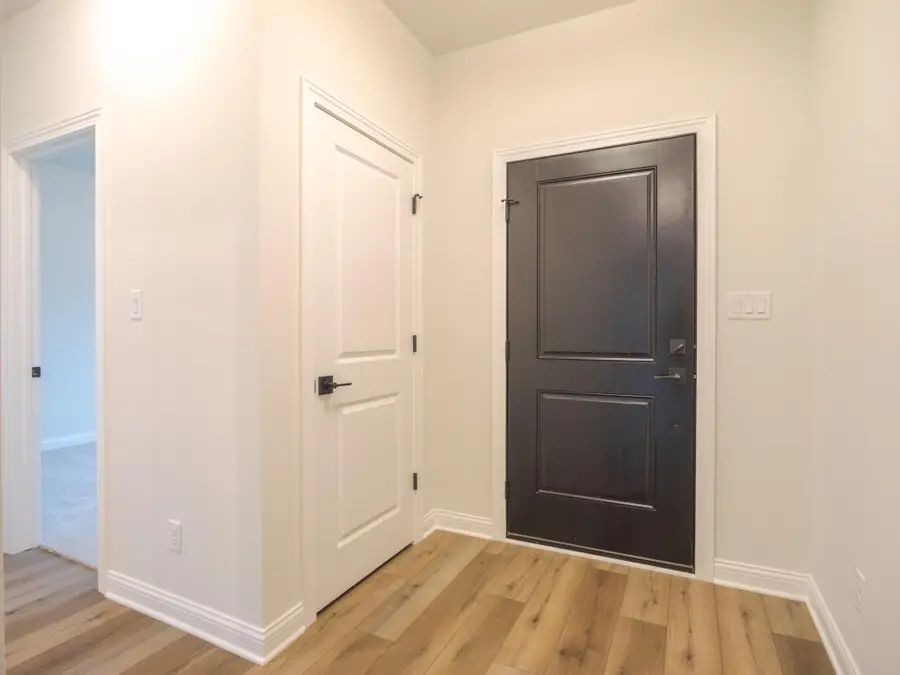 3004 Forestside Lane, Valparaiso, IN 46385 - Image #2