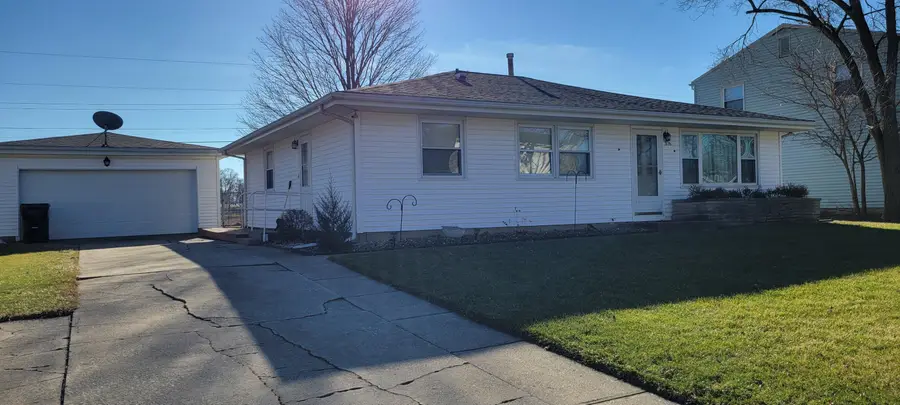 376 Briarwood Drive, Valparaiso, IN 46385 - Image #2