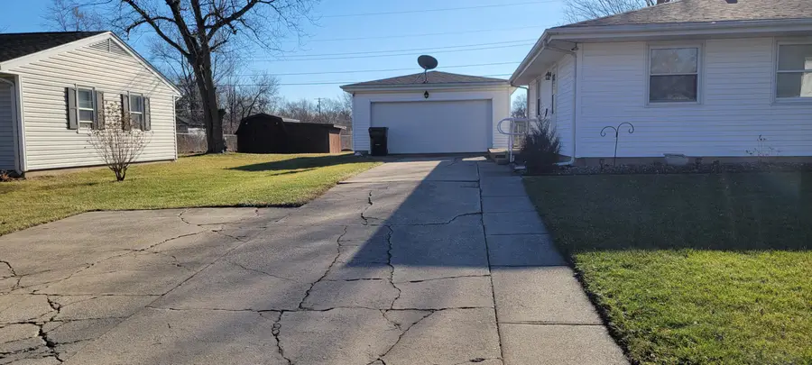 376 Briarwood Drive, Valparaiso, IN 46385 - Image #3