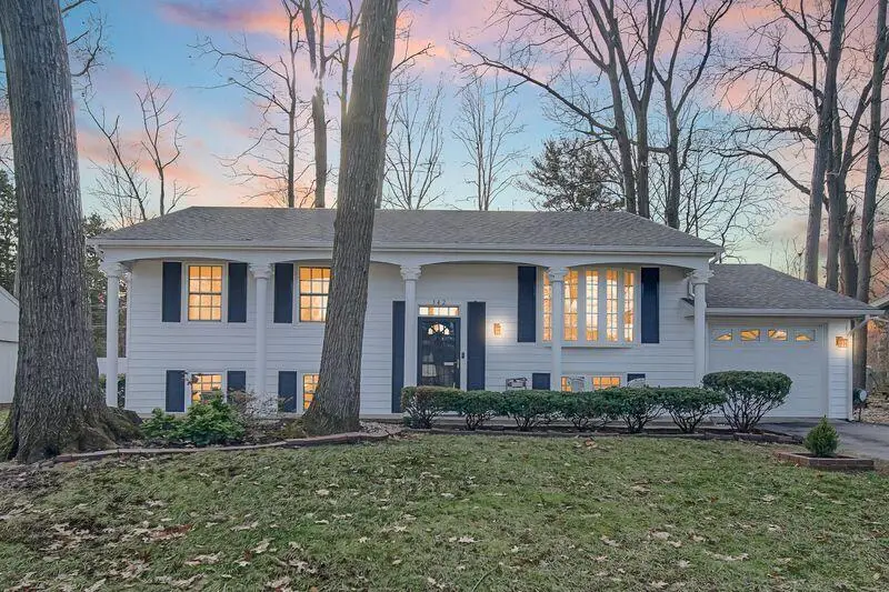 342 Hawthorne Drive, Michigan City, IN 46360 - Image #1