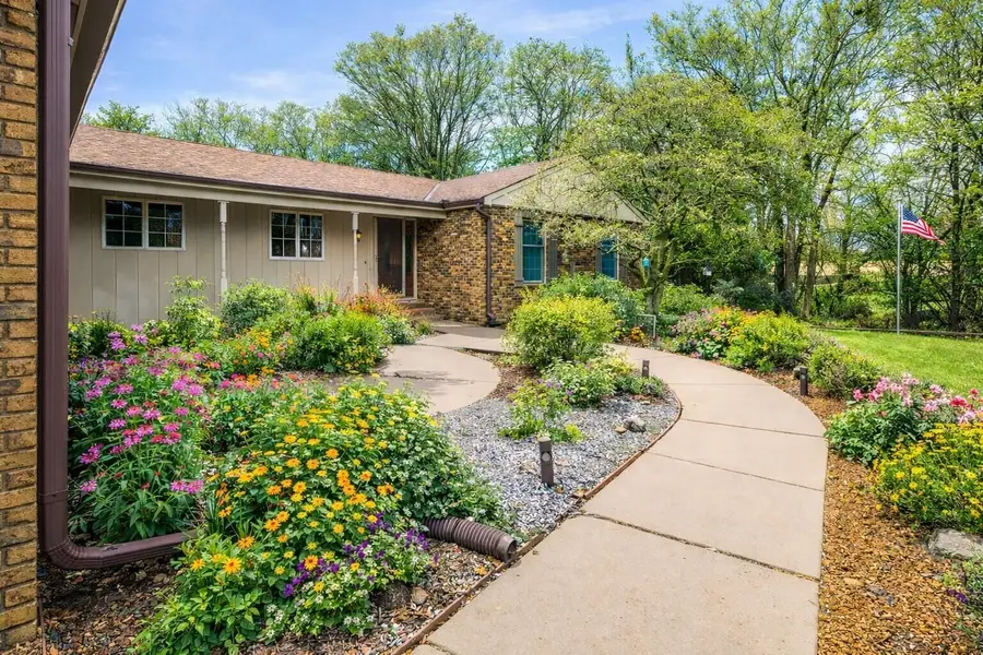 842 N 400 E, Valparaiso, IN 46383 - Image #2