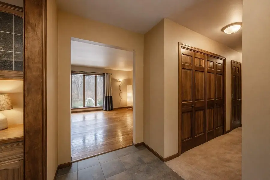 842 N 400 E, Valparaiso, IN 46383 - Image #3