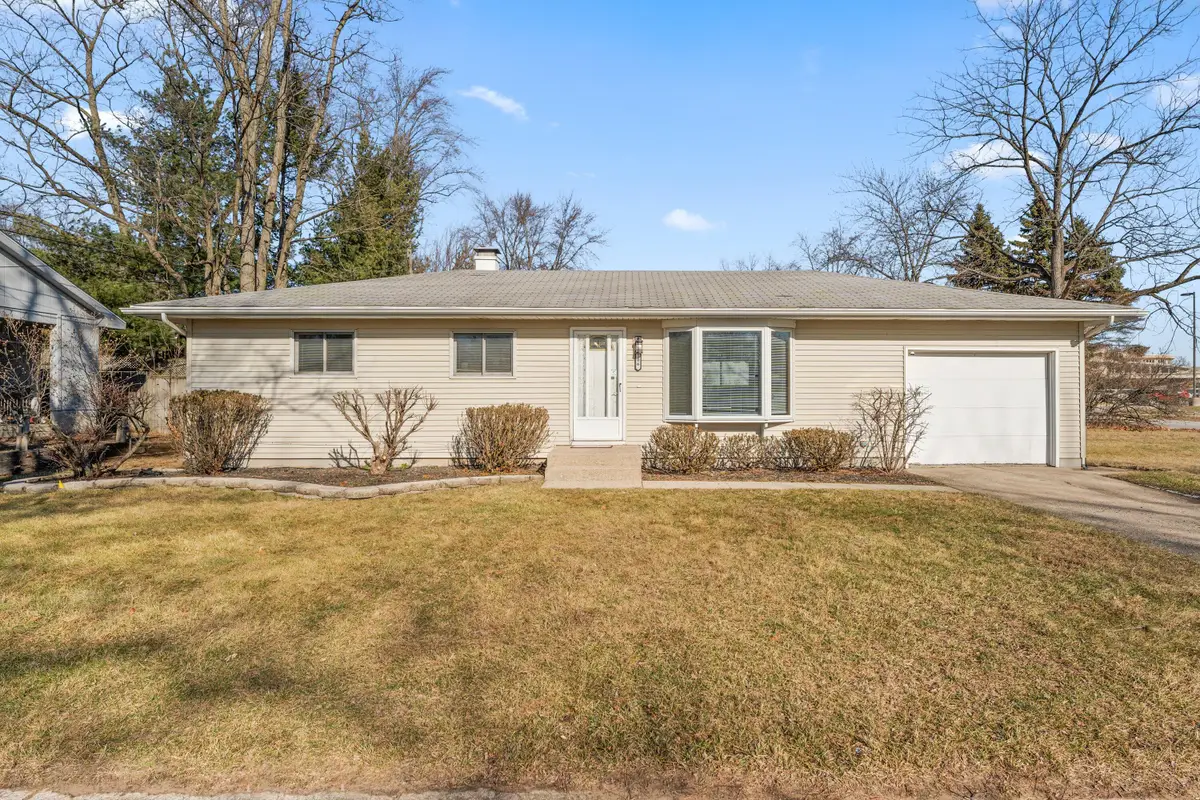 106 Lake Hills Road, Michigan City, IN 46360 - Image #1